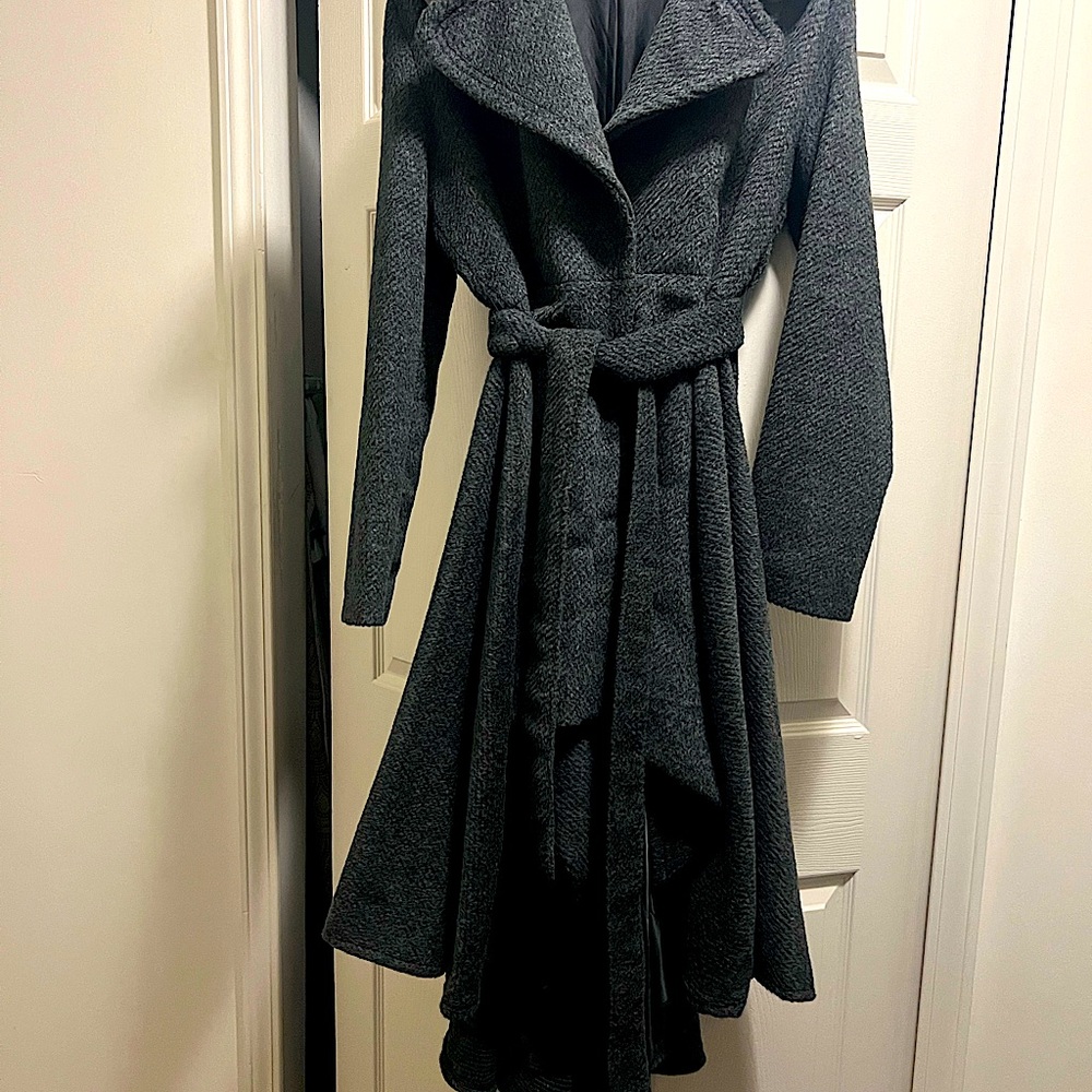 Size L Brand Cq By Cq  charcoal gray very nice quality high lo coat.